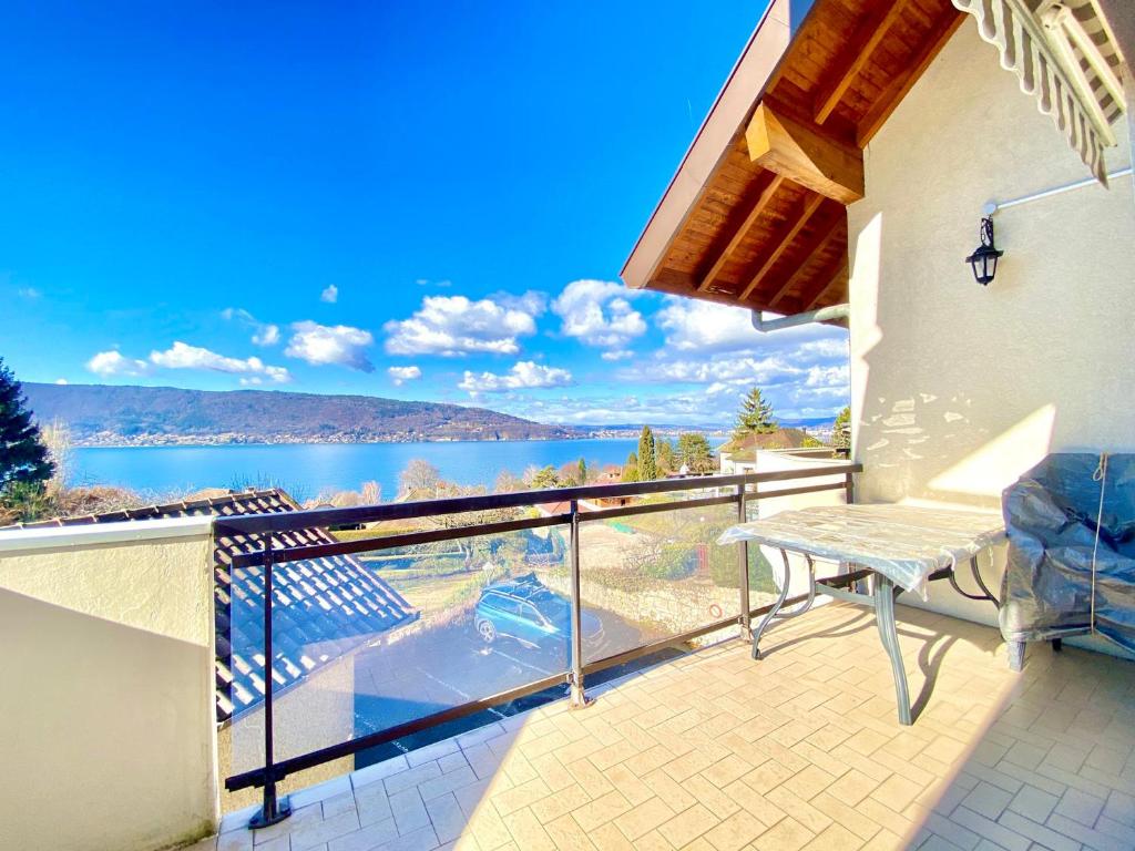 photo d'un appartement à acheter à Veyrier-du-Lac